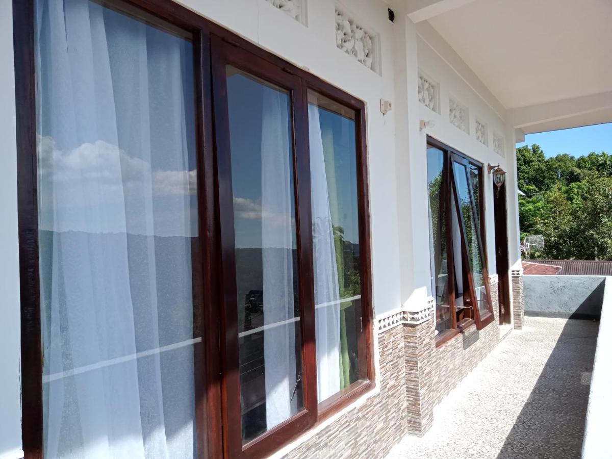 Aris Homestay And Warung Made มุนดุก ภายนอก รูปภาพ