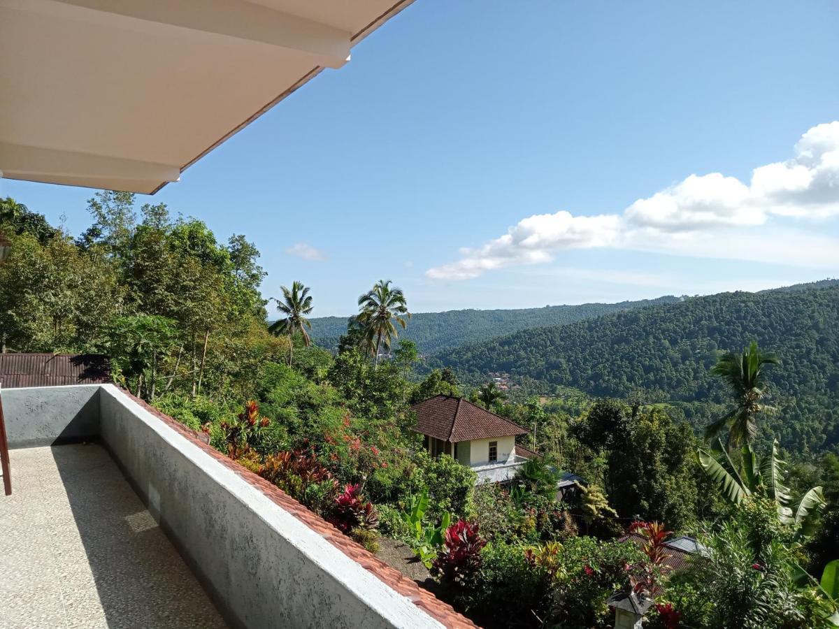Aris Homestay And Warung Made มุนดุก ภายนอก รูปภาพ