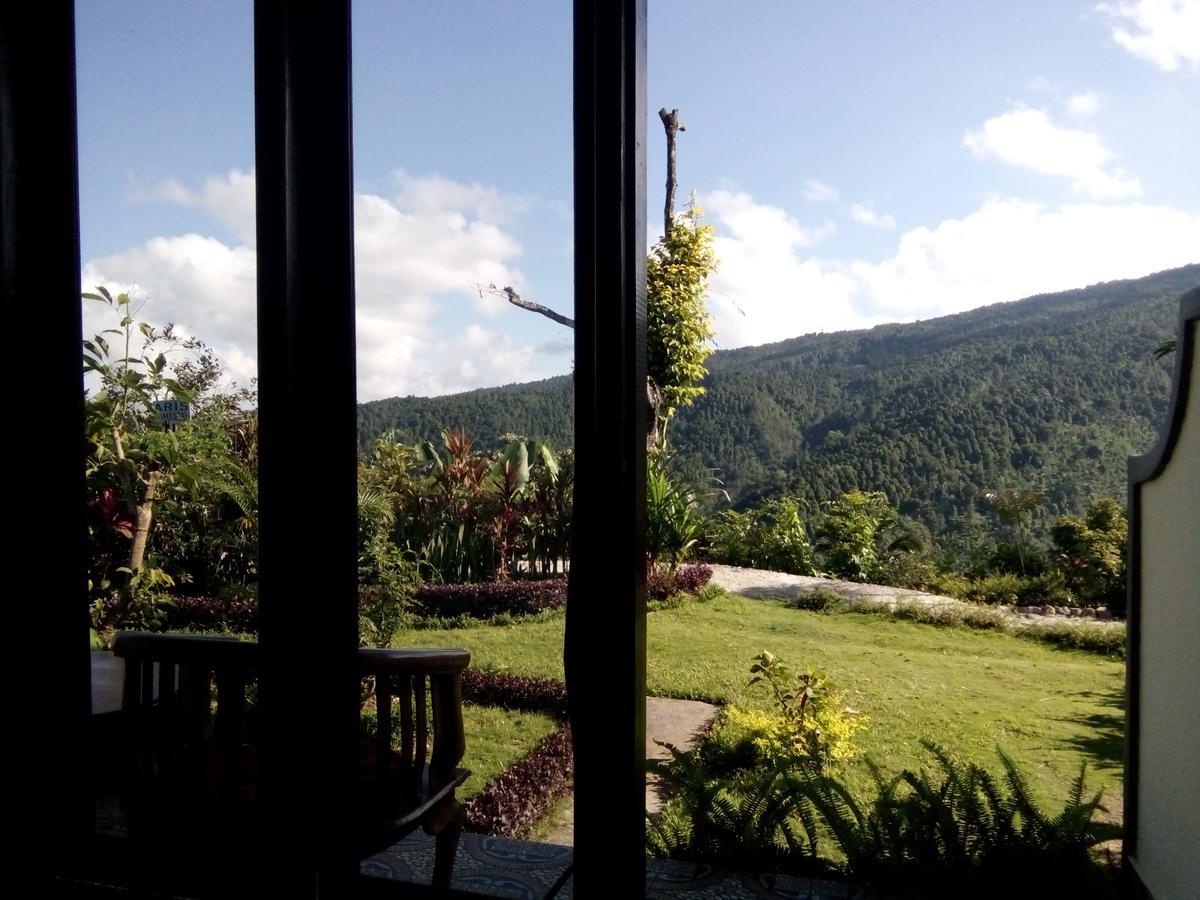 Aris Homestay And Warung Made มุนดุก ภายนอก รูปภาพ