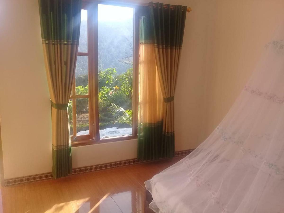 Aris Homestay And Warung Made มุนดุก ภายนอก รูปภาพ