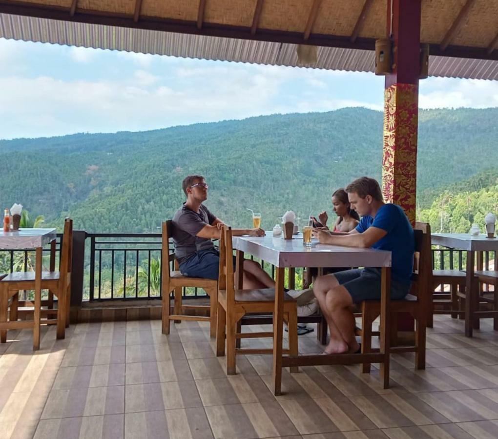 Aris Homestay And Warung Made มุนดุก ภายนอก รูปภาพ